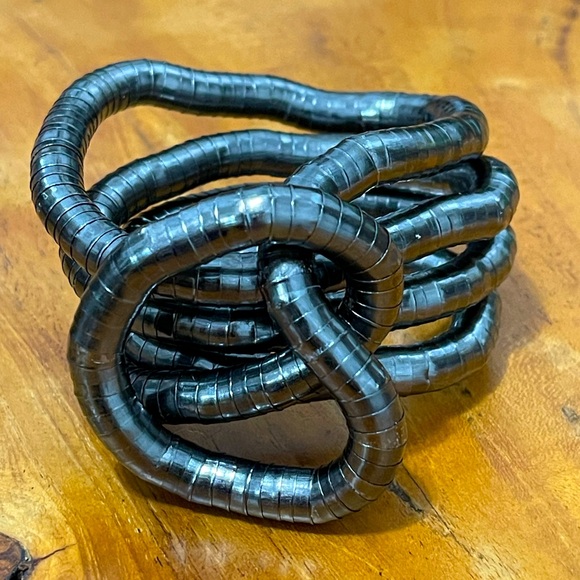 Vintage Bending Gunmetal Tone Jewelry, Snake
necklace, choker, bracelet, art NEW - Picture 2 of 12